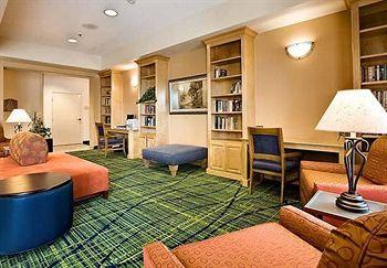 Fairfield Inn & Suites Oakland Хейуорд Экстерьер фото