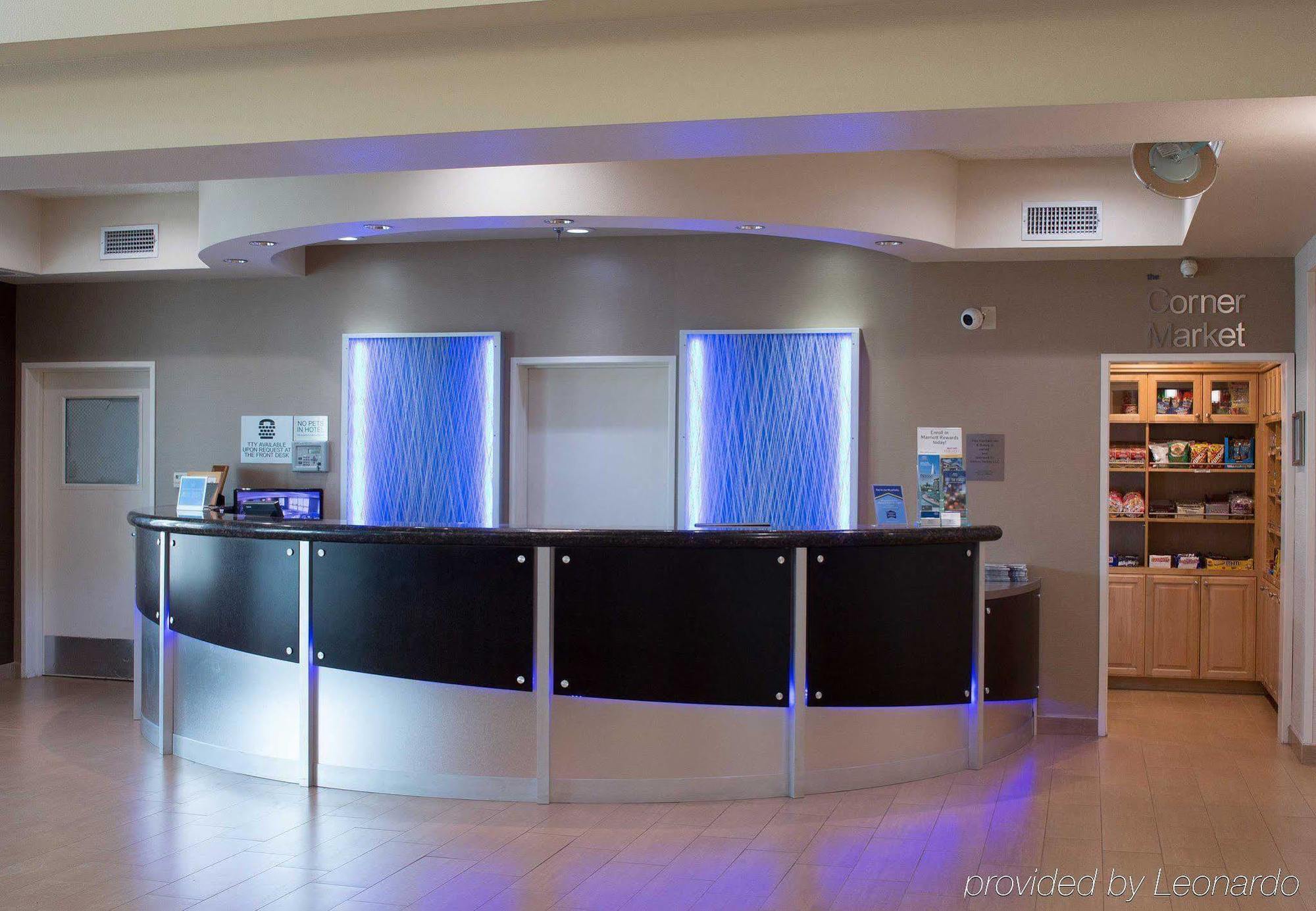Fairfield Inn & Suites Oakland Хейуорд Экстерьер фото