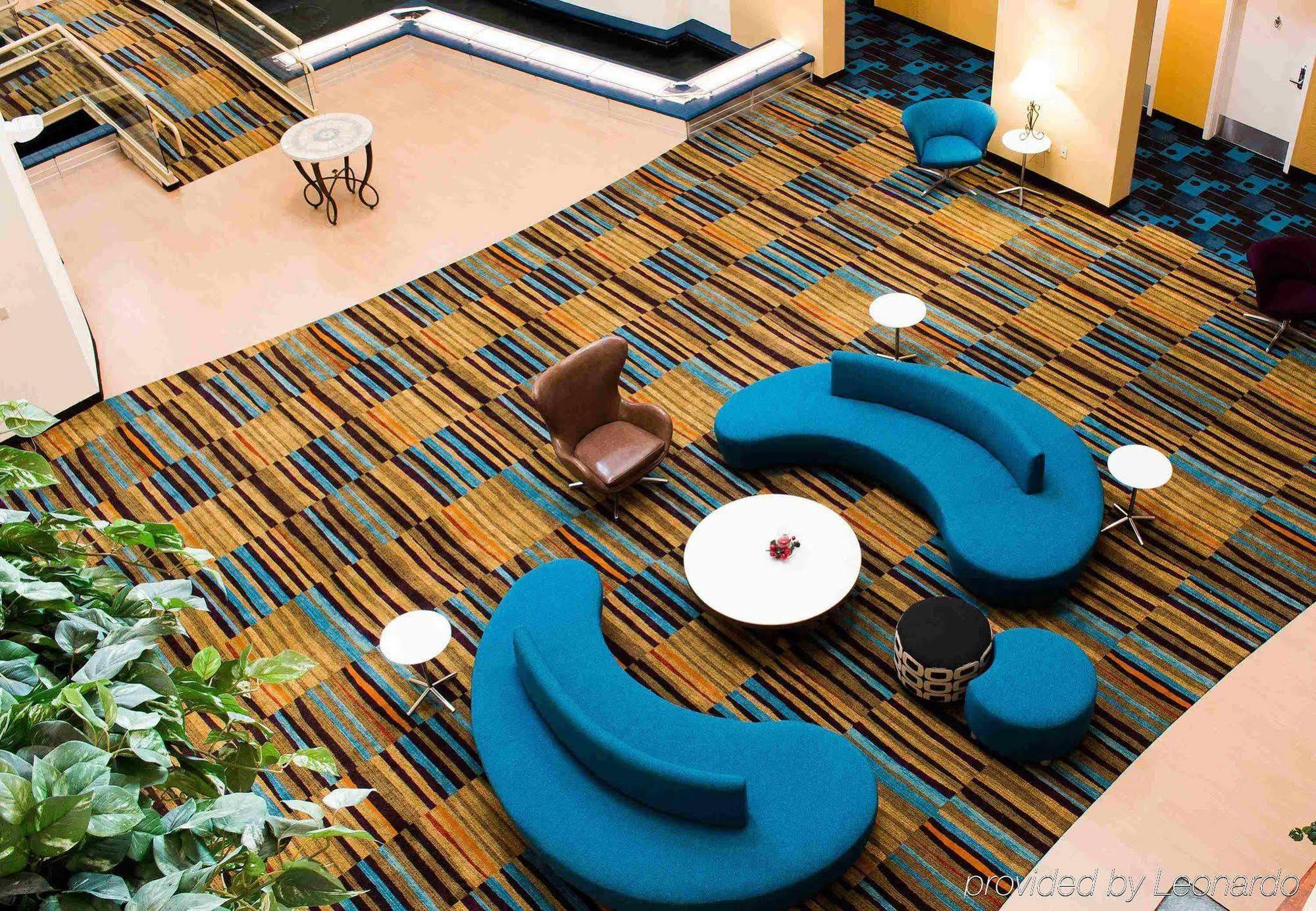 Fairfield Inn & Suites Oakland Хейуорд Экстерьер фото